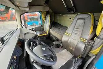 Volvo FH 16 750 8x4, 552 kW, diesel, automatic