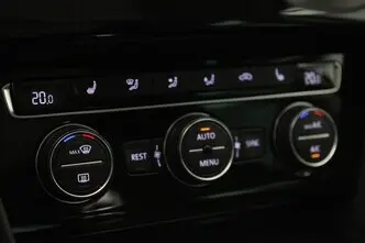 Volkswagen Passat, 1.4, 115 kW, hybrid, automatic, front-wheel drive