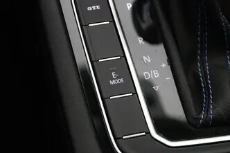 Volkswagen Passat, 1.4, 115 kW, hybrid, automatic, front-wheel drive