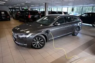 Volvo V90, 2.0, 251 kW, petrol, automatic, four-wheel drive