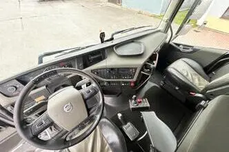 Volvo FH540, 405 kW, diesel, automatic