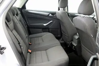 Ford Mondeo, 2.0, 107 kW, petrol, manual, front-wheel drive