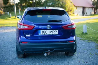 Nissan Qashqai, 1.2, 85 kW, petrol, automatic, front-wheel drive