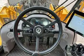 Volvo L 120 H, 180 kW, diesel