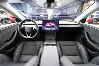 Tesla Model 3, 153 kW, elekter, automaat, nelikvedu