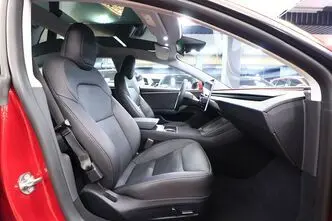 Tesla Model 3, 153 kW, elekter, automaat, nelikvedu