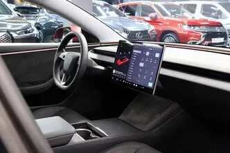Tesla Model 3, 153 kW, elekter, automaat, nelikvedu