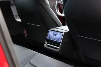 Tesla Model 3, 153 kW, elekter, automaat, nelikvedu