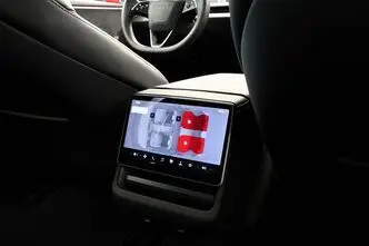 Tesla Model 3, 153 kW, elekter, automaat, nelikvedu