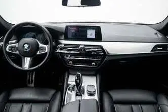 BMW 520, 2.0, 135 kW, бензин, автомат, задний привод
