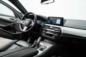 BMW 520, 2.0, 135 kW, бензин, автомат, задний привод