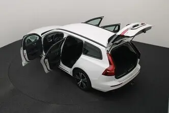Volvo V60, 2.0, 120 kW, hybrid, automatic, front-wheel drive