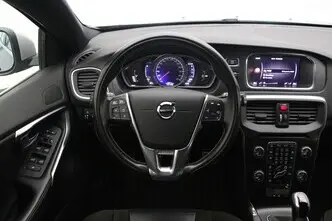 Volvo V40, 2.0, 110 kW, дизель, механическая, передний привод