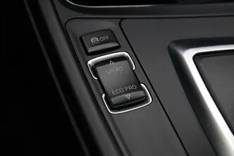 BMW 320, 2.0, 135 kW, бензин, автомат, задний привод
