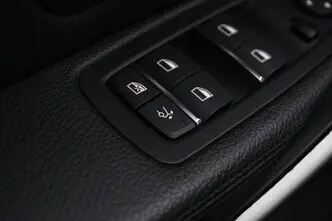 BMW 320, 2.0, 135 kW, бензин, автомат, задний привод