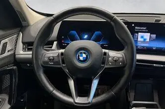 BMW iX1, 225 kW, electric, automatic, four-wheel drive