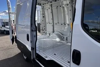 Iveco Daily, 2.3, 115 kW, diisel, manuaal, tagavedu