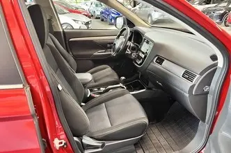 Mitsubishi Outlander, 2.0, 110 kW, petrol, automatic, four-wheel drive