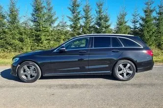 Mercedes-Benz 220, 2.1, 125 kW, diesel, automatic, rear-wheel drive
