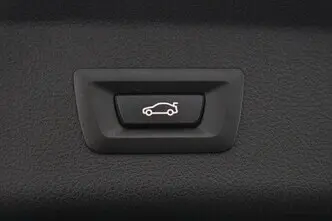 BMW 320, 2.0, 135 kW, bensiin, automaat, tagavedu