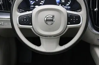 Volvo XC60, 2.0, 223 kW, подключаемый гибрид, автомат, полный привод