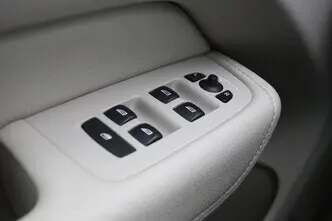 Volvo XC60, 2.0, 223 kW, подключаемый гибрид, автомат, полный привод