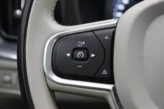 Volvo XC60, 2.0, 223 kW, подключаемый гибрид, автомат, полный привод