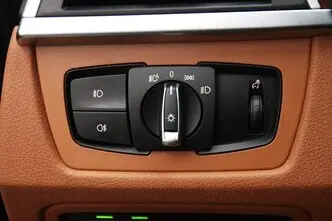 BMW 330, 2.0, 185 kW, бензин, автомат, полный привод