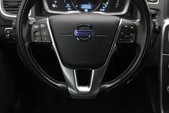 Volvo V60, 2.4, 158 kW, plug-in hybrid, automatic, four-wheel drive