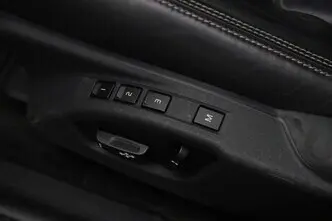 Volvo V60, 2.4, 158 kW, plug-in hybrid, automatic, four-wheel drive