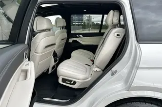 BMW X7, 3.0, 250 kW, hübriid, automaat, nelikvedu