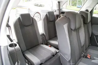 Peugeot 5008, 1.5, 96 kW, diesel, automatic, front-wheel drive