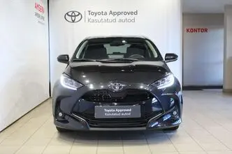 Toyota Yaris, 1.5, 68 kW, hybrid, automatic, front-wheel drive