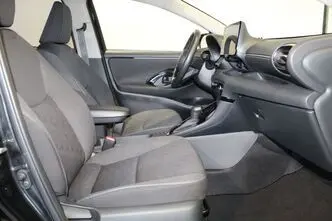 Toyota Yaris, 1.5, 68 kW, hybrid, automatic, front-wheel drive