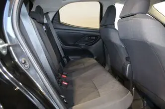 Toyota Yaris, 1.5, 68 kW, hybrid, automatic, front-wheel drive