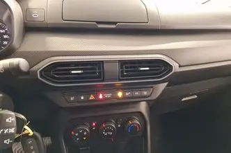 Dacia Sandero, 1.0, 67 kW, бензин, механическая, передний привод