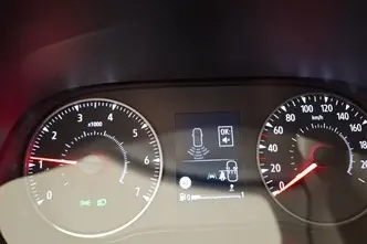Dacia Sandero, 1.0, 67 kW, бензин, механическая, передний привод