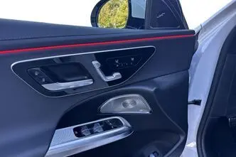 Mercedes-Benz E 220, 2.0, 145 kW, hybrid, automatic, four-wheel drive