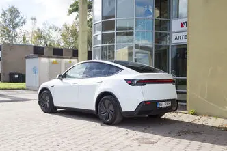 Tesla Model Y, 220 kW, elekter, automaat, tagavedu