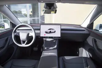 Tesla Model Y, 220 kW, elekter, automaat, tagavedu
