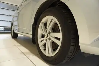 Škoda Fabia, 1.0, 70 kW, bensiin, automaat, esivedu
