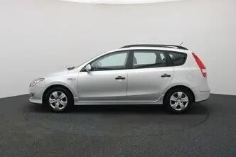 Hyundai i30, 1.4, 80 kW, petrol, manual, front-wheel drive