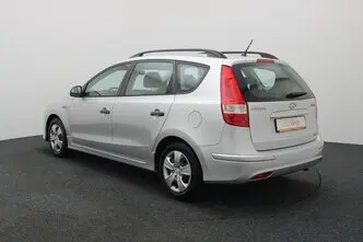 Hyundai i30, 1.4, 80 kW, petrol, manual, front-wheel drive