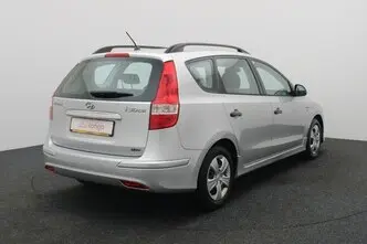 Hyundai i30, 1.4, 80 kW, petrol, manual, front-wheel drive