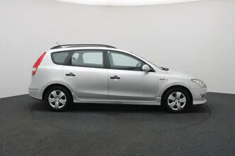 Hyundai i30, 1.4, 80 kW, petrol, manual, front-wheel drive