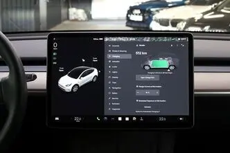 Tesla Model Y, 153 kW, электричество, автомат, полный привод