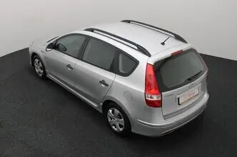 Hyundai i30, 1.4, 80 kW, petrol, manual, front-wheel drive