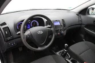 Hyundai i30, 1.4, 80 kW, petrol, manual, front-wheel drive