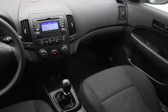 Hyundai i30, 1.4, 80 kW, petrol, manual, front-wheel drive