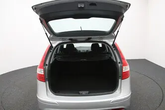 Hyundai i30, 1.4, 80 kW, petrol, manual, front-wheel drive